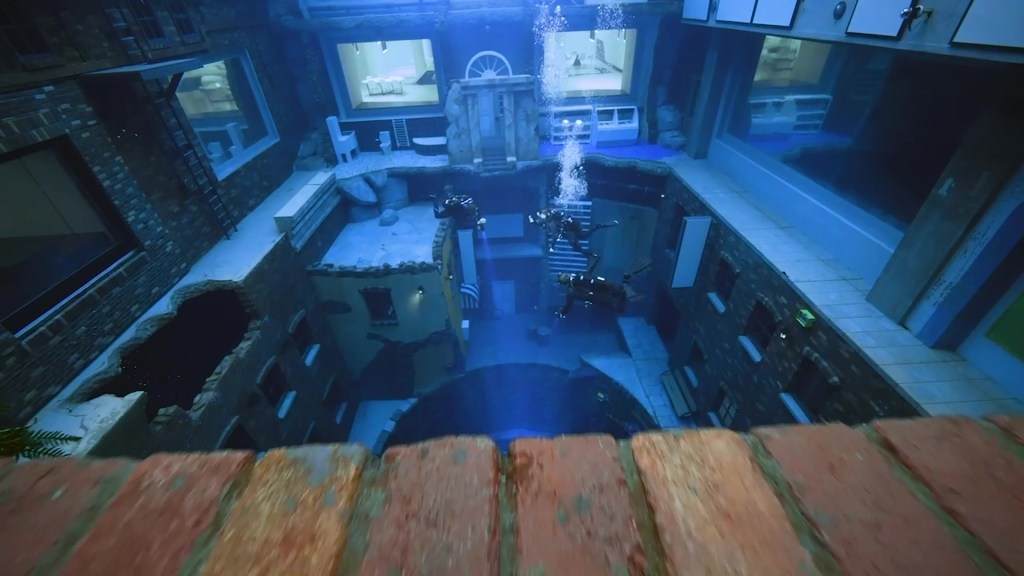 Overview of Deep Dive Dubai pool